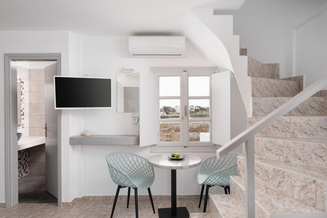פריבולוס White Lily Suites & Lofts - Adults Only 16 Plus מראה חיצוני תמונה