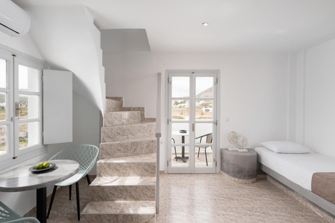 פריבולוס White Lily Suites & Lofts - Adults Only 16 Plus מראה חיצוני תמונה