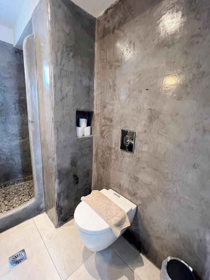 פריבולוס White Lily Suites & Lofts - Adults Only 16 Plus מראה חיצוני תמונה