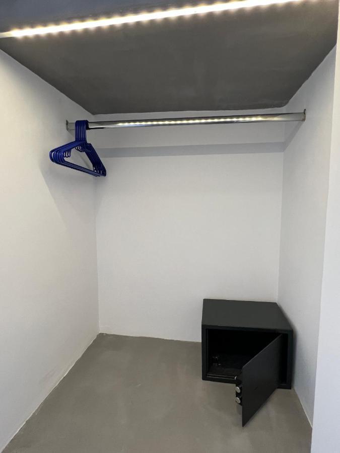 פריבולוס White Lily Suites & Lofts - Adults Only 16 Plus מראה חיצוני תמונה