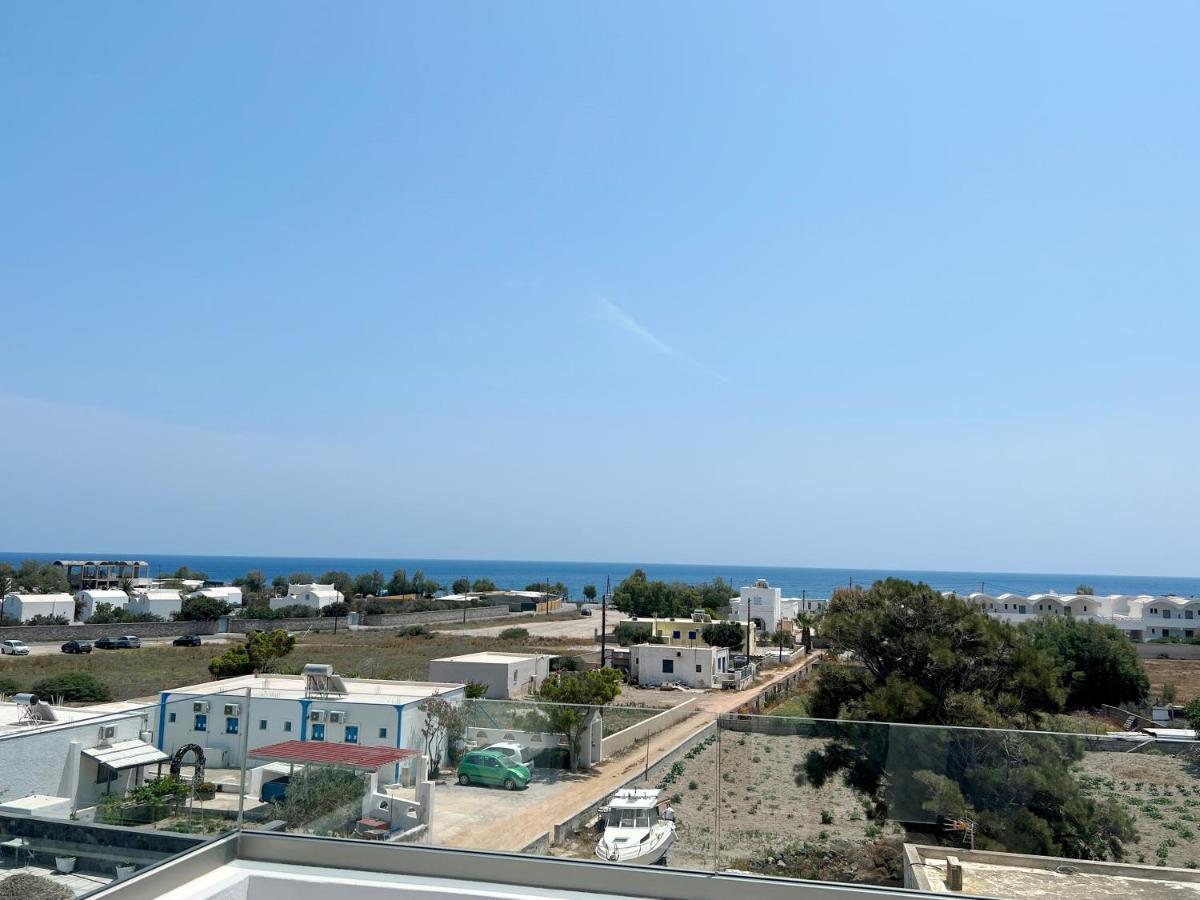 פריבולוס White Lily Suites & Lofts - Adults Only 16 Plus מראה חיצוני תמונה