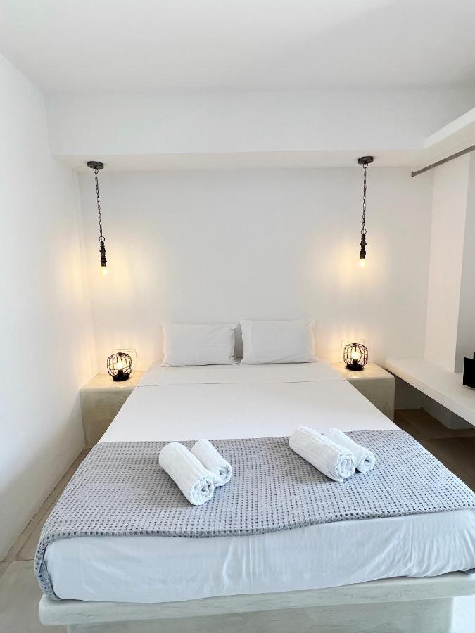 פריבולוס White Lily Suites & Lofts - Adults Only 16 Plus מראה חיצוני תמונה
