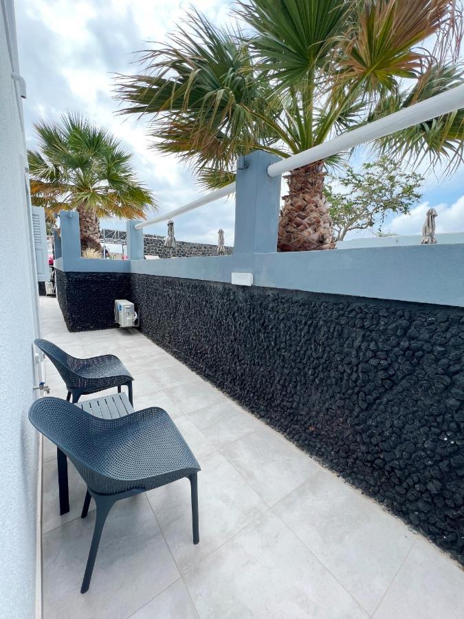 פריבולוס White Lily Suites & Lofts - Adults Only 16 Plus מראה חיצוני תמונה