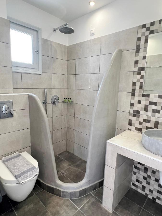 פריבולוס White Lily Suites & Lofts - Adults Only 16 Plus מראה חיצוני תמונה